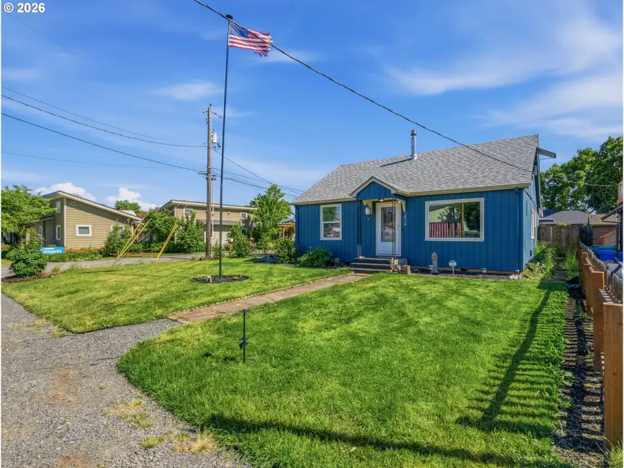 2906 Elmira Rd, Eugene, OR 97402 - #2