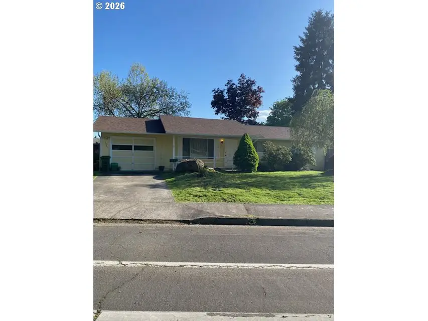 1465 W Harrison Ave, Cottage Grove, OR 97424 - #2