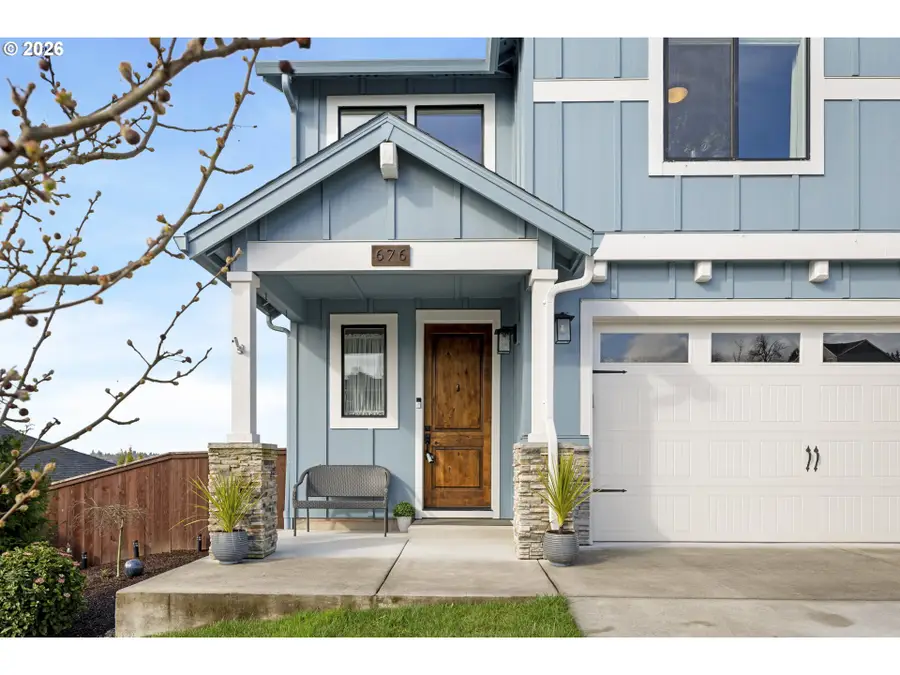 676 E White Oak Ave, La Center, WA 98629 - #2