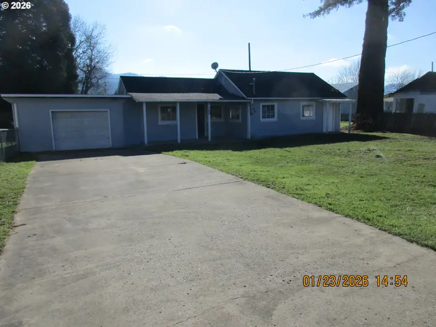 180 E Second Ave, Sutherlin, OR 97479 - #3