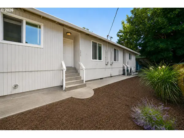 2413 Markle Ave, Vancouver, WA 98660