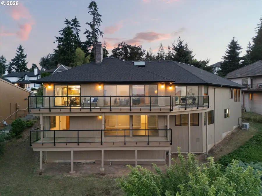 2902 Rawhide St, Northwest Clackamas, OR 97068 - #2