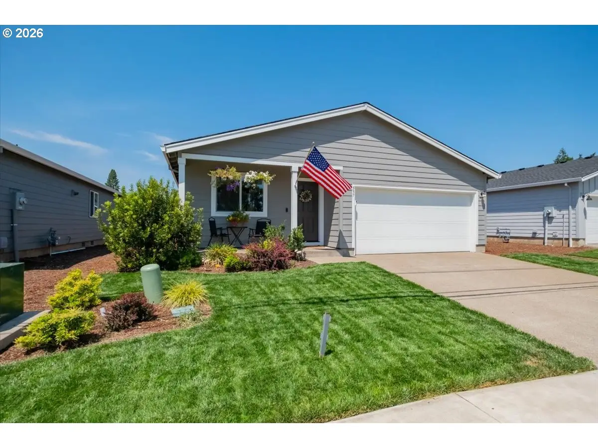537 Russell Dr, Lebanon, OR 97355 - #1