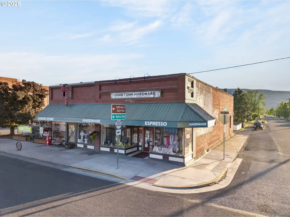 206 S Main St, Union, OR 97883 - #1