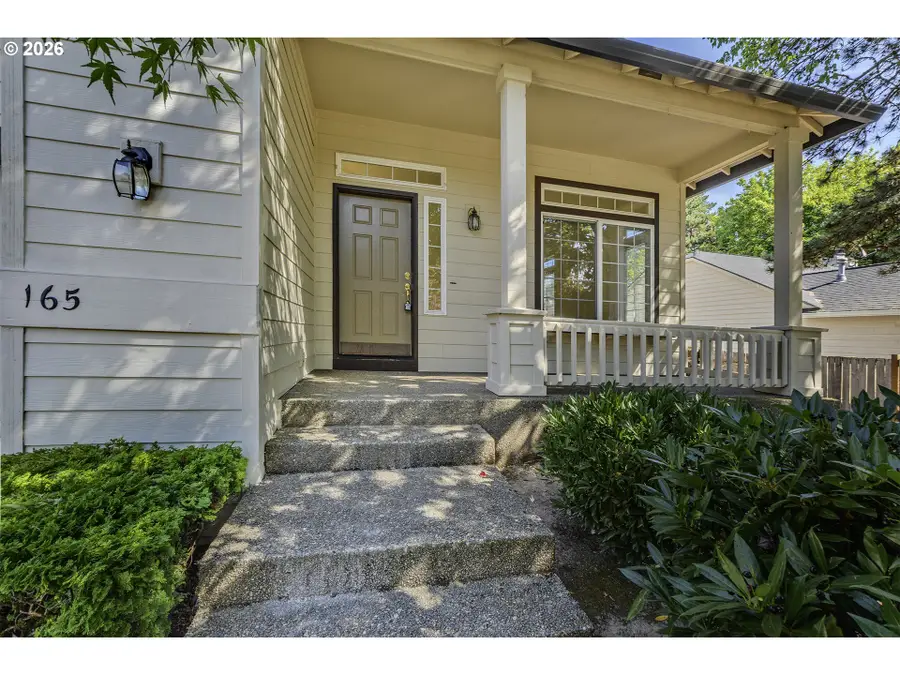 165 NE Cory St, Hillsboro, OR 97124 - #3