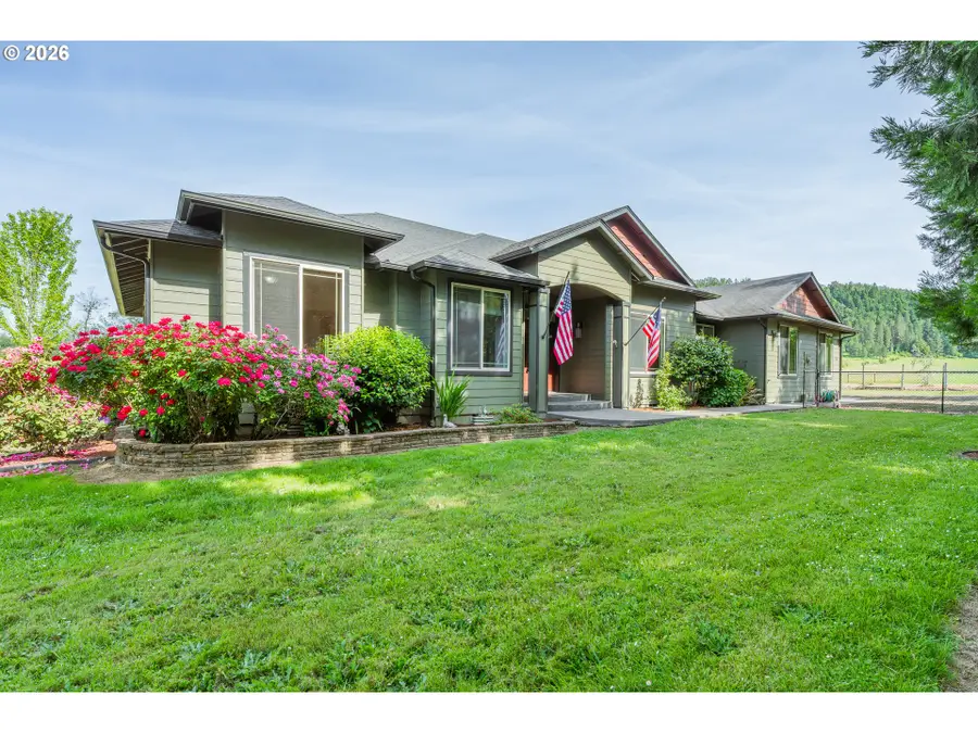 230 Oleson Ln, Roseburg, OR 97471 - #2