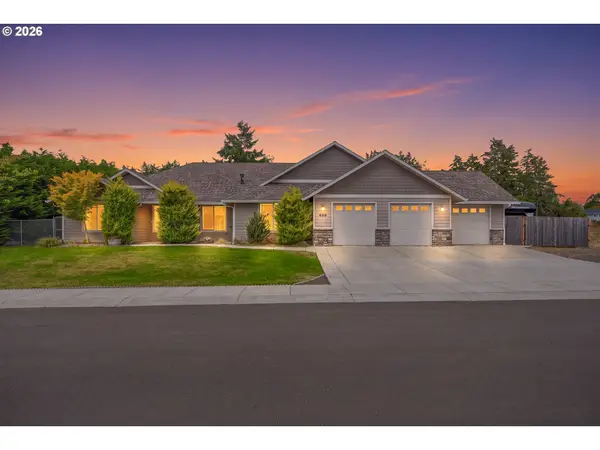 699 N Morrison St, CoosBay, OR 97420