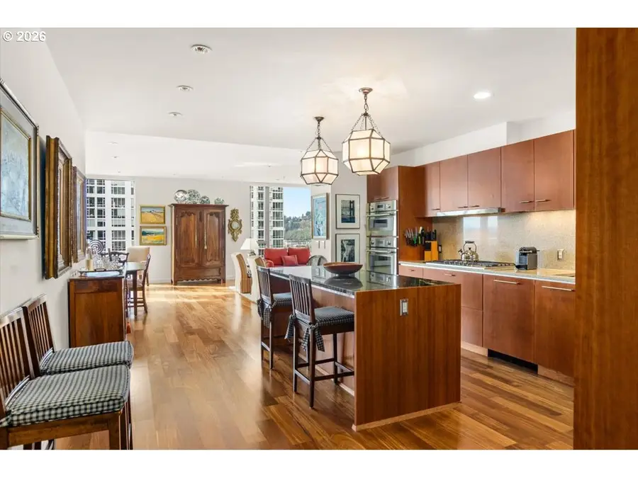 841 S Gaines St #1412, Portland, OR 97239 - #2
