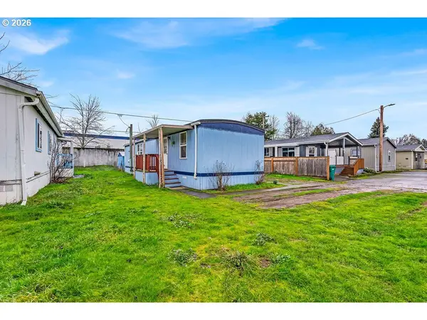 10701 SE Highway 212 #H3, Clackamas, OR 97015