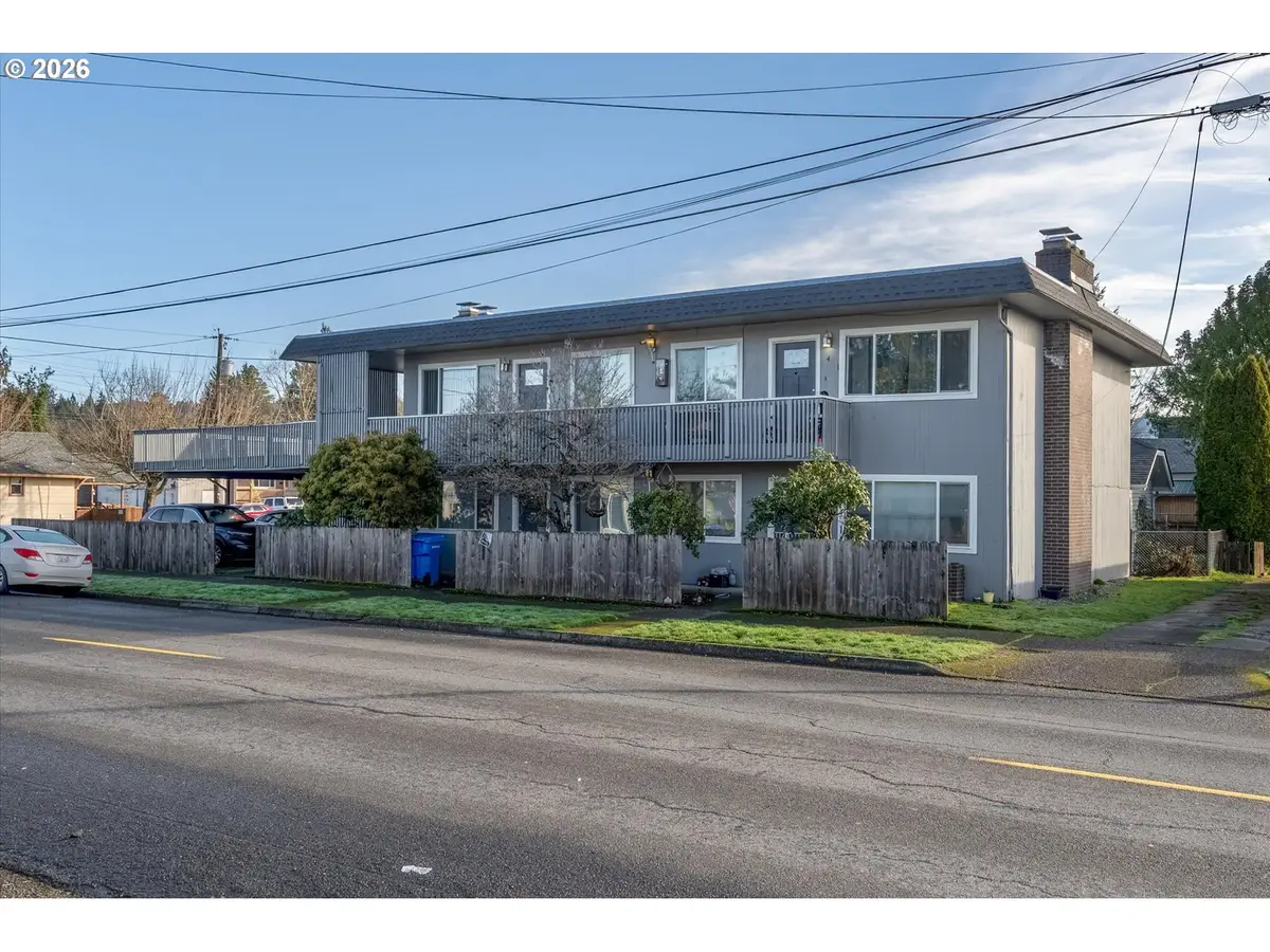 504 N 7th Ave, Kelso, WA 98626 - #1