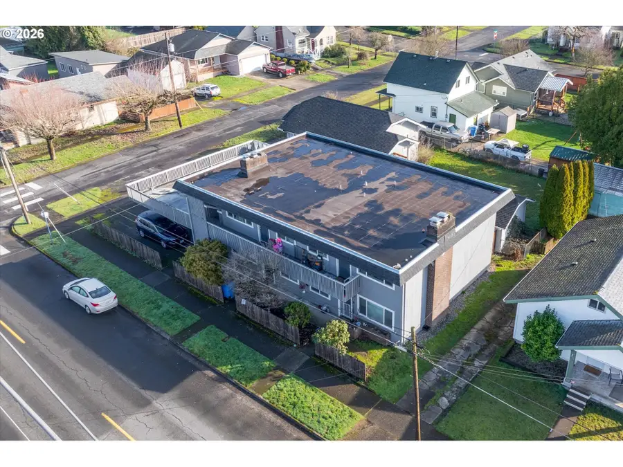 504 N 7th Ave, Kelso, WA 98626 - #2