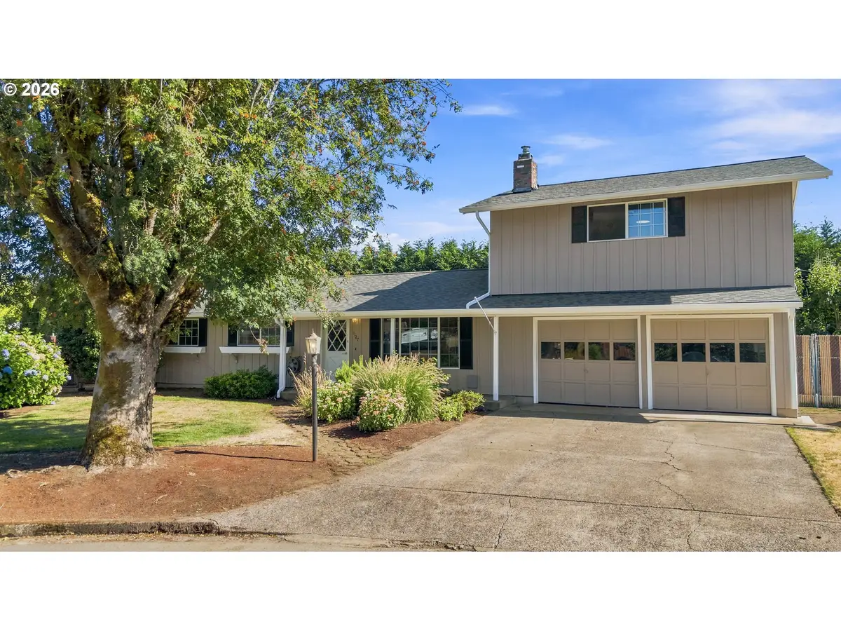 1127 Ponderosa Ct, Springfield, OR 97477 - #1