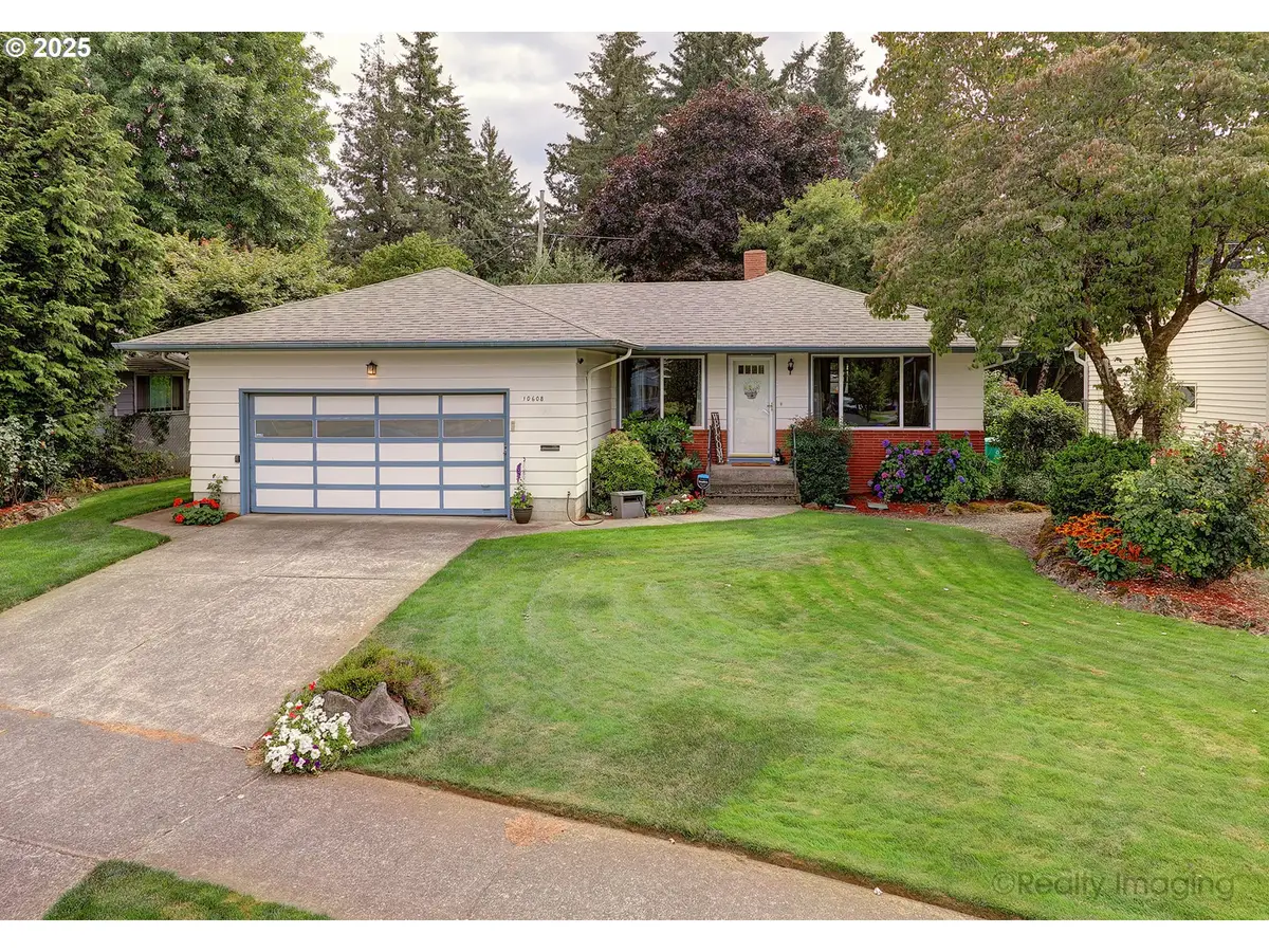 10608 NE Tillamook St, Portland, OR 97220 - Image #1