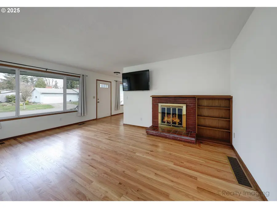 10608 NE Tillamook St, Portland, OR 97220 - Image #3