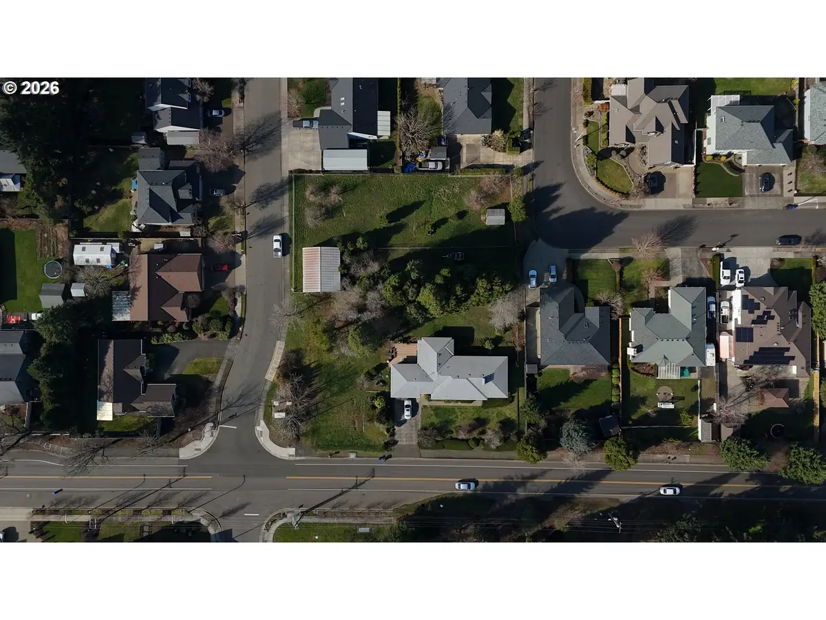 19531 Central Point Rd, Oregon City, OR 97045 - #1