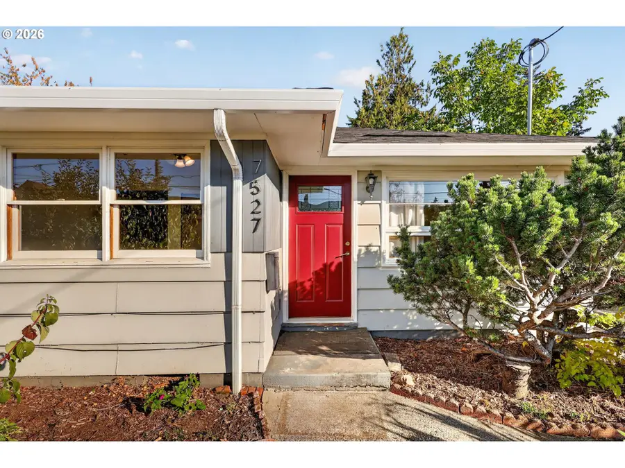 7527 SE Ramona St, Portland, OR 97206 - #3