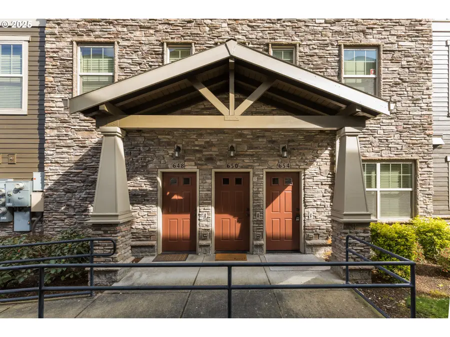 654 NE Garswood Ln, Hillsboro, OR 97006 - Image #3