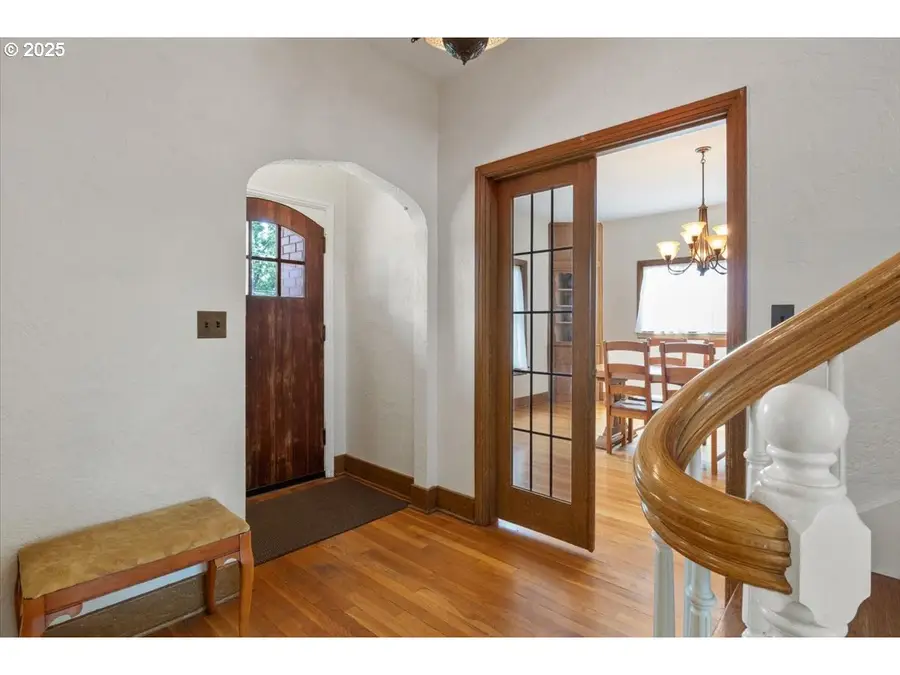 519 Kingwood Dr, Salem, OR 97304 - Image #2