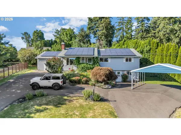 8025 SW Schiller Rd, Portland, OR 97225
