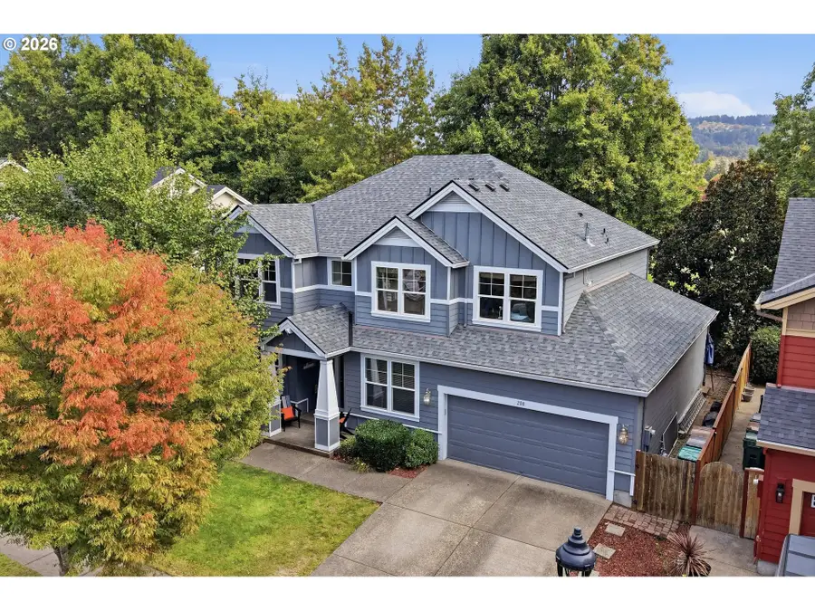 208 N White Oak St, Newberg, OR 97132 - #2