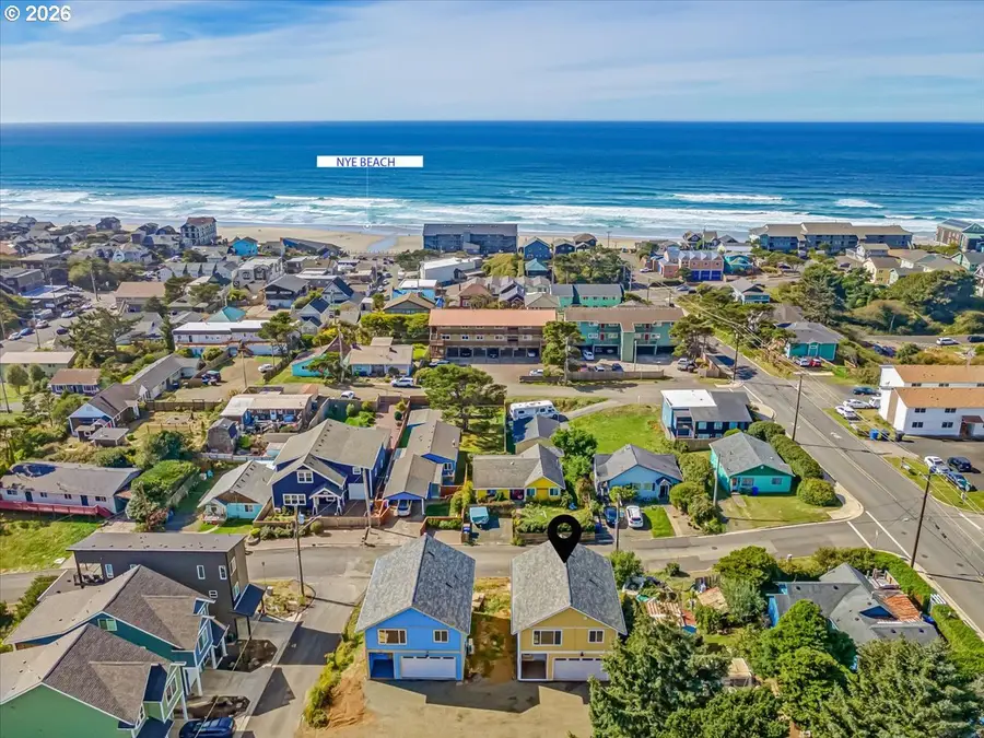 430 NW 5th St, Newport, OR 97365 - #2
