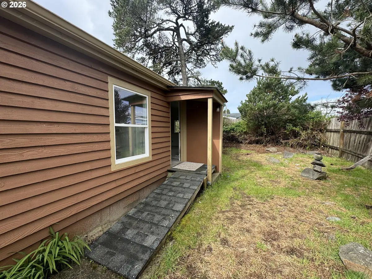 1714 Coosah Ct, Florence, OR 97439 - #1