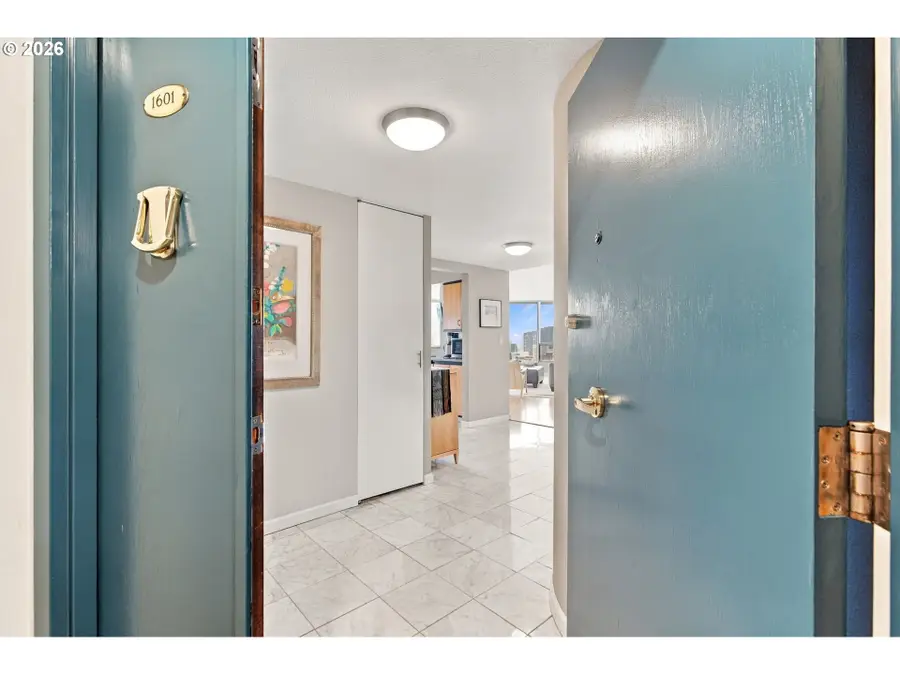 1500 SW 5th Ave #1601, Portland, OR 97201 - #2