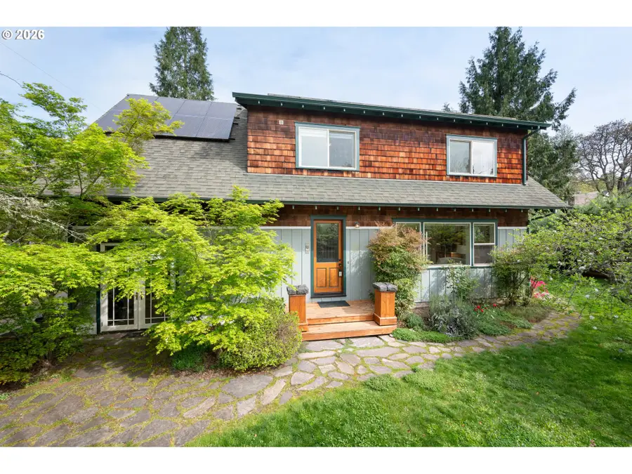 2455 Emerald Aly, Eugene, OR 97403 - #2