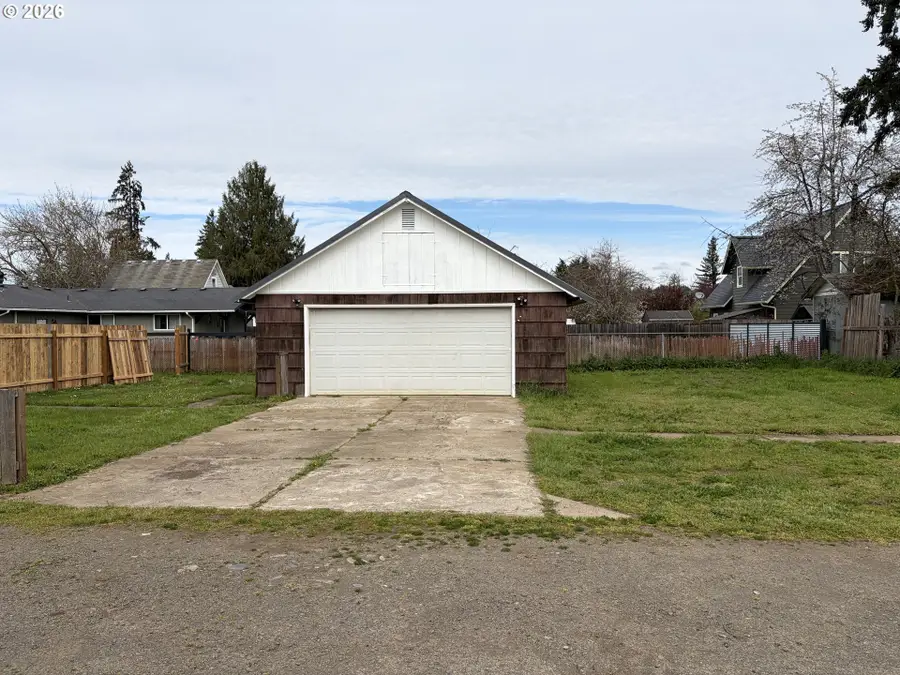 First St., Cottage Grove, OR 97424 - #3