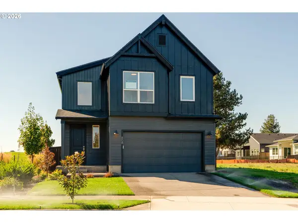 808 Magnolia Ave, Woodburn, OR 97071
