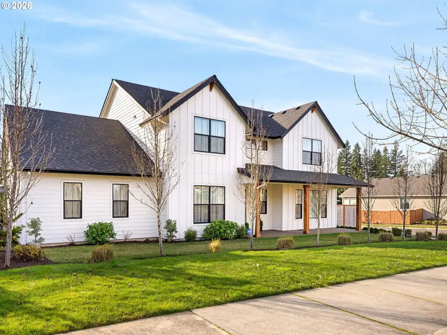 15268 Holcomb Blvd, Oregon City, OR 97045 - Image #2