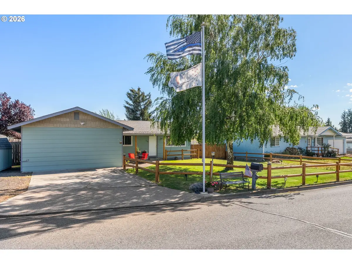 130 E 21st St, Goldendale, WA 98620 - #1