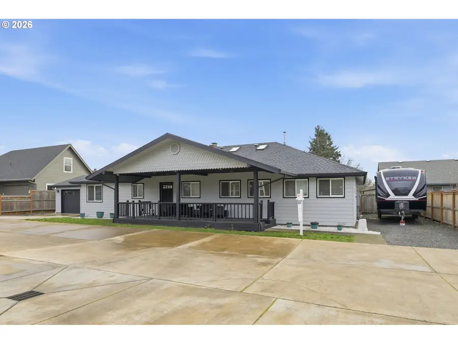 1271 Arcadia Dr, Eugene, OR 97401 - Image #2