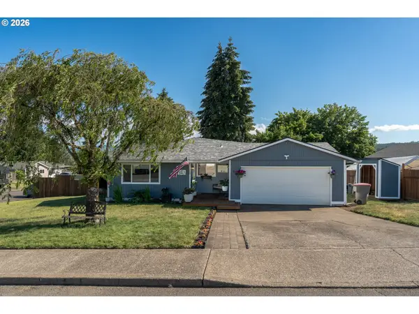 691 NE 5th St, Willamina, OR 97396