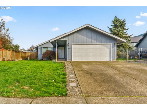 289 73rd Pl, Springfield, OR 97478