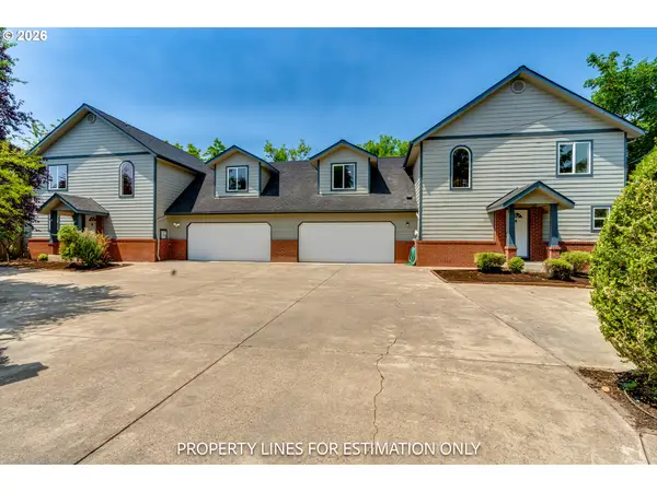 911 N 9th St, CottageGrove, OR 97424