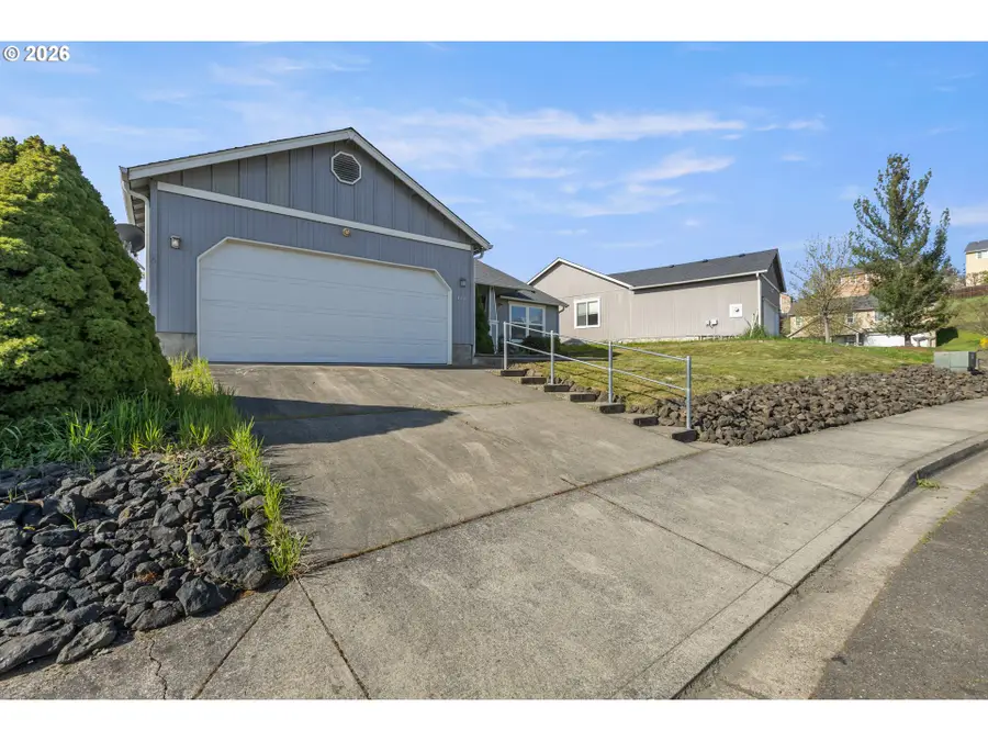 133 Silverado St, Roseburg, OR 97471 - #2