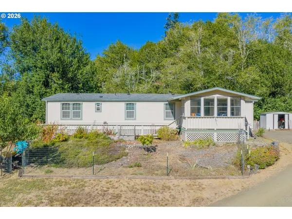 56788 Cougar Rd, Coquille, OR 97423
