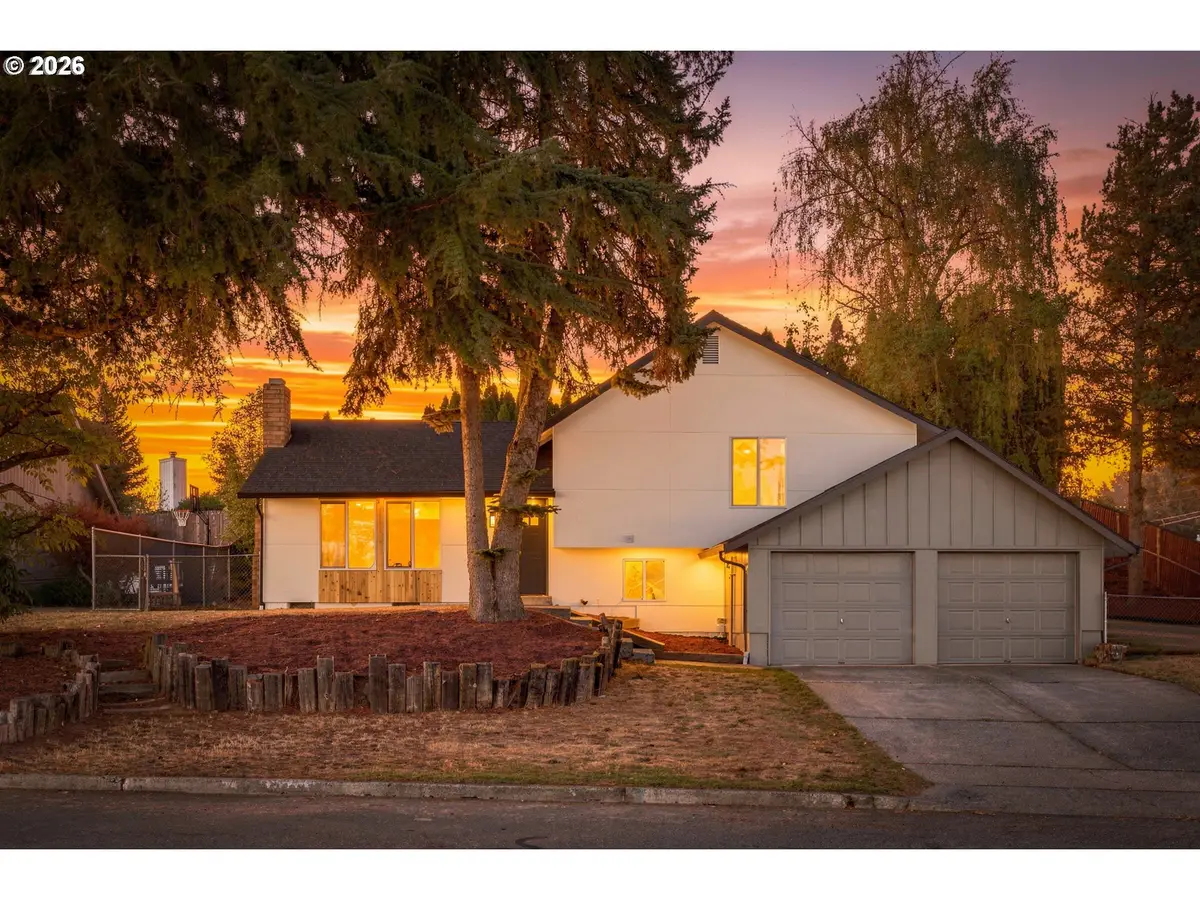 9905 NW 4th Ave, Vancouver, WA 98685 - #1