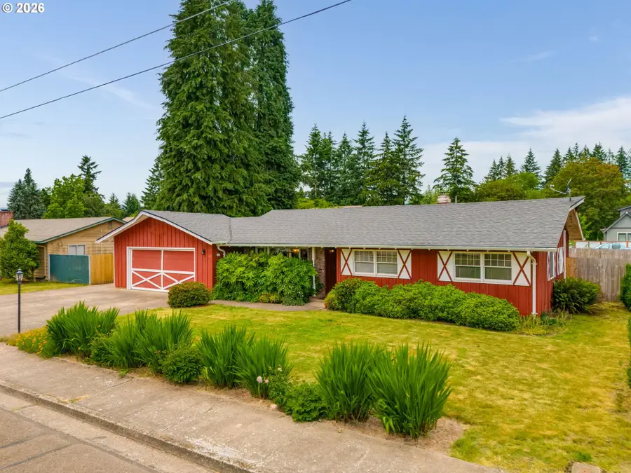 515 SW Brockwood Ave, McMinnville, OR 97128 - #2