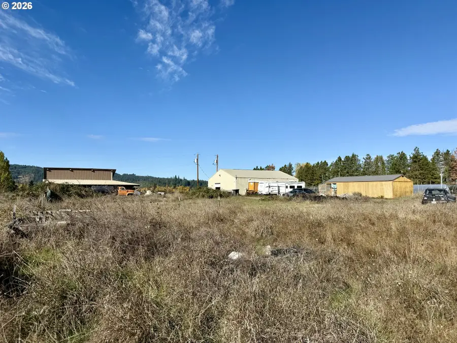 82447 Butte Rd, Creswell, OR 97426 - #3