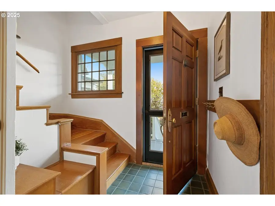 2908 NW Thurman St, Portland, OR 97210 - Image #3