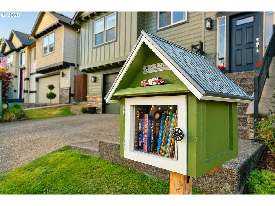 623 N V St, Washougal, WA 98671 - #3