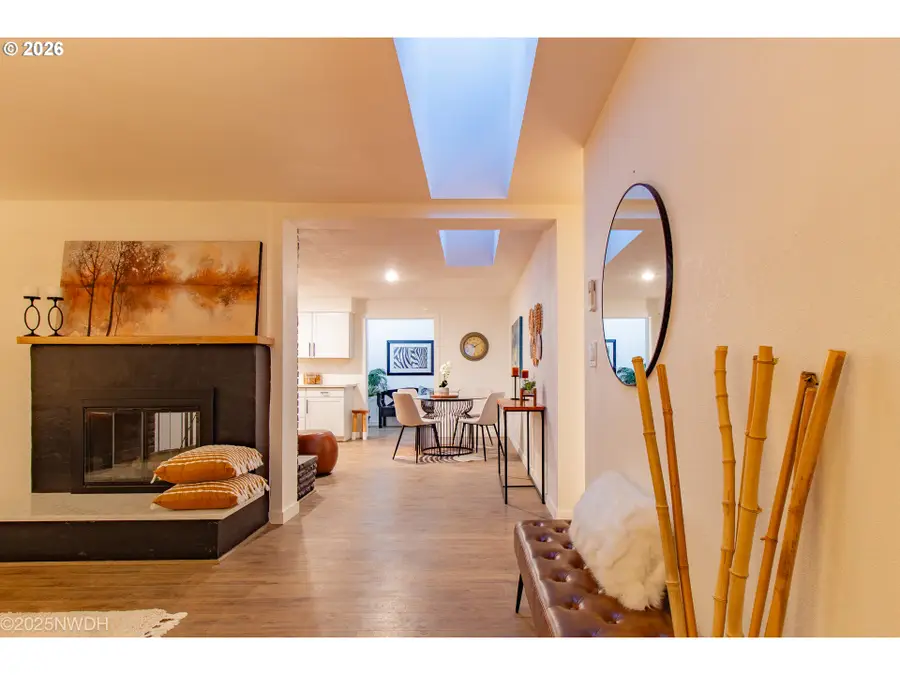 1682 Hemlock St, Eugene, OR 97404 - #3