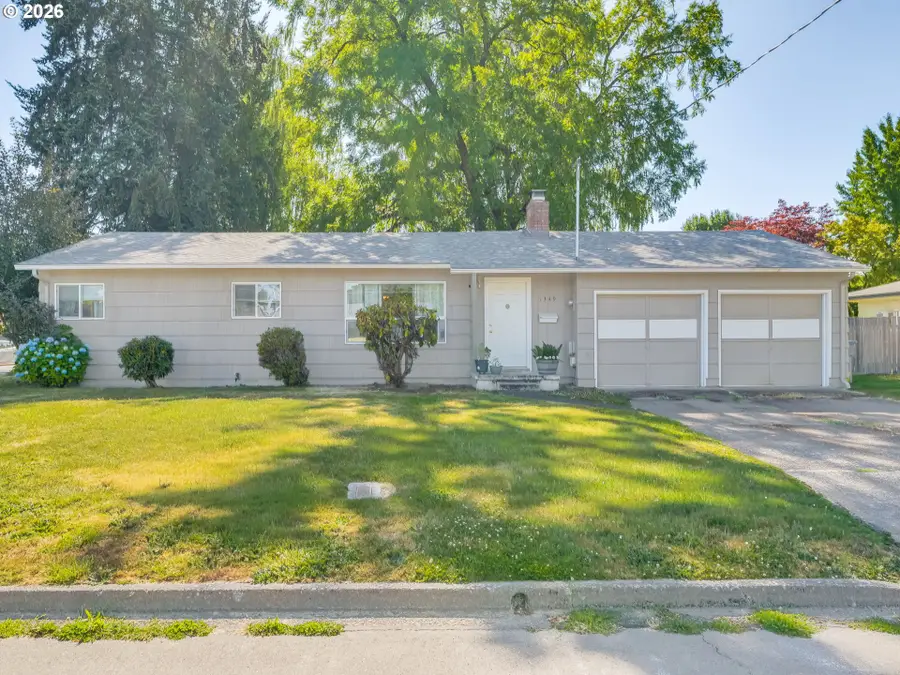 1349 SW Melrose Ave, McMinnville, OR 97128 - #2