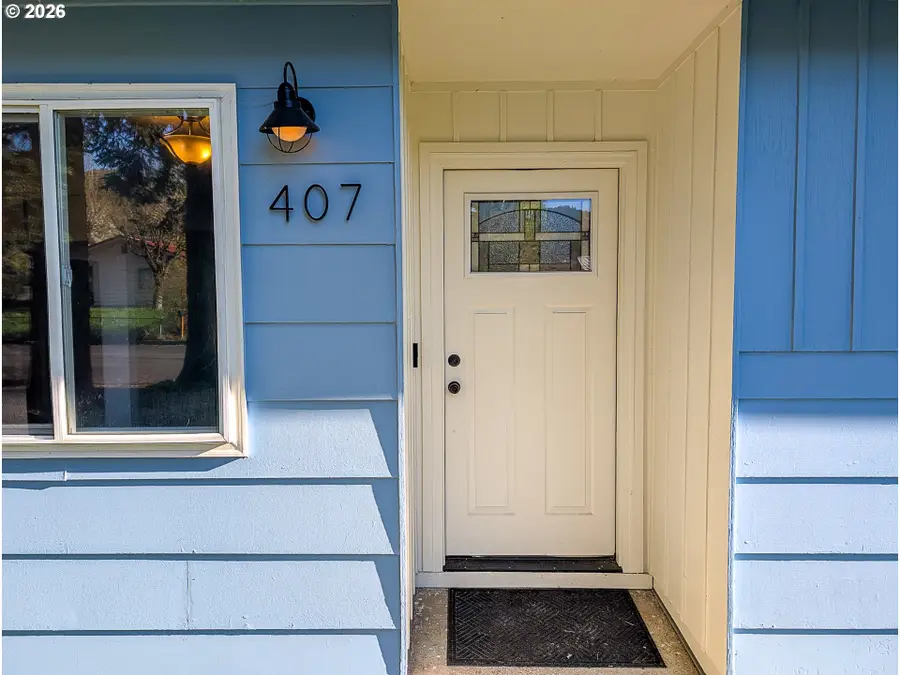 407 G Ave, La Grande, OR 97850 - #2