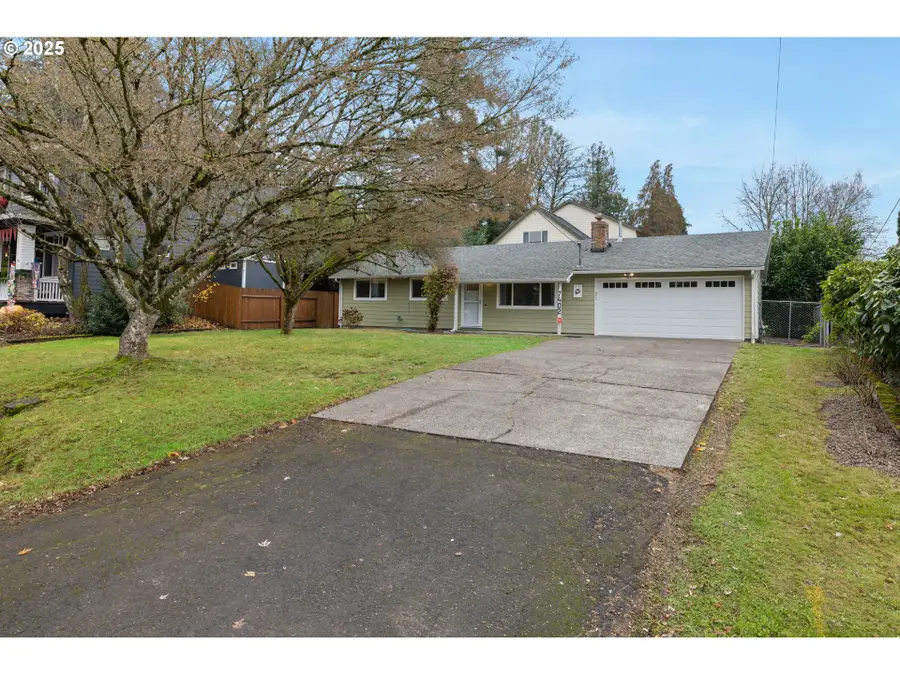 7402 SW Locust St, Portland, OR 97223 - Image #2