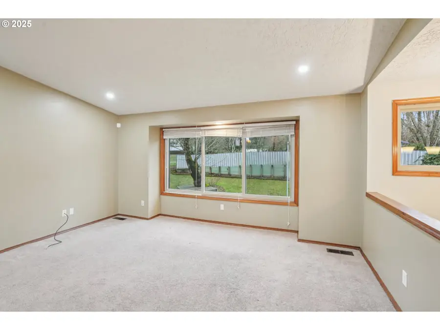 1334 NE 155th Ave, Portland, OR 97230 - Image #2