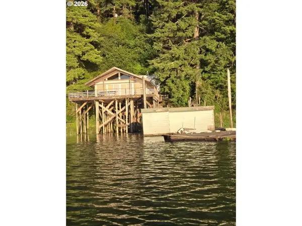 3708 S Tenmile Lk, Lakeside, OR 97449