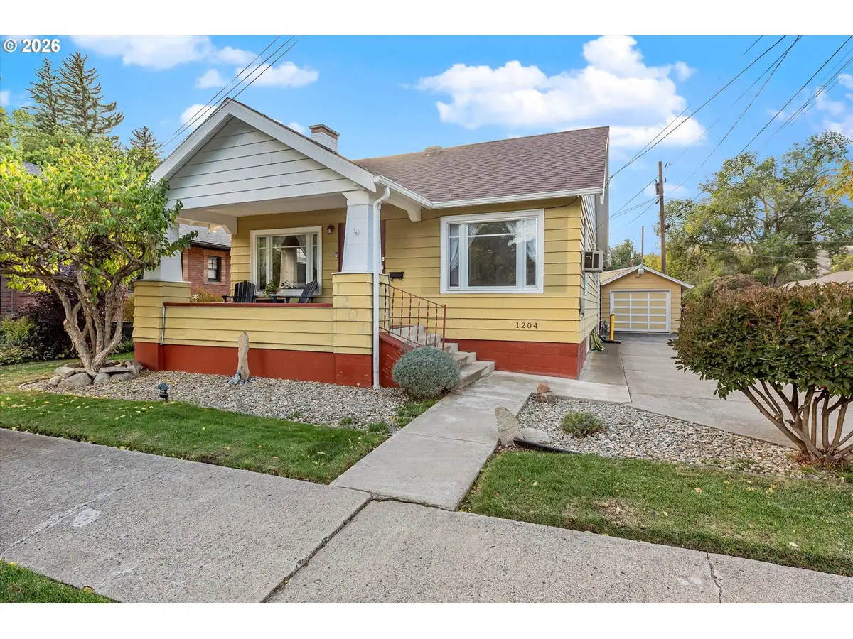 1204 9th St, La Grande, OR 97850 - #1